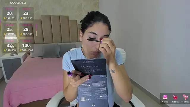 Snapshot of Scarlett_12 chatting on February 24, 2026, 11:30 am Scarlett 12 online show from February 24, 2026, 11:30 am