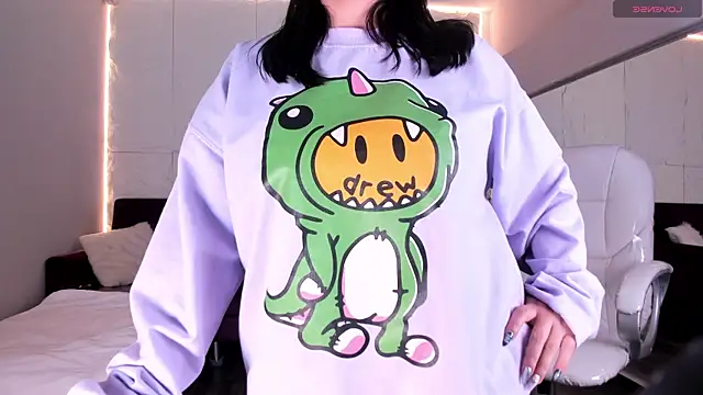 Snapshot of AariaLove chatting on December 1, 2025, 10:37 pm AariaLove online show from December 1, 2025, 10:37 pm