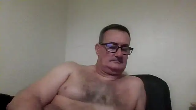 Snapshot of goldenman59 chatting on November 1, 2025, 4:31 pm goldenman59 online show from November 1, 2025, 4:31 pm