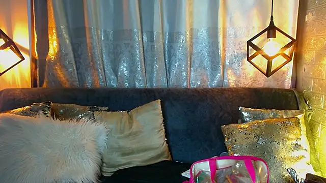 Cristal Gem1 online show from February 24, 2026, 11:52 am