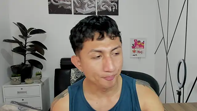 Snapshot of oliver_mr_ chatting on November 10, 2025, 9:25 pm oliver mr online show from November 10, 2025, 9:25 pm