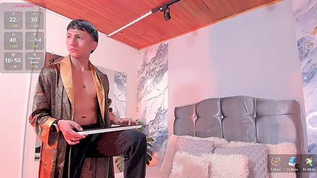 oliver mr  online show from February 6, 2026, 8:23 pm