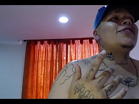 Yulian bigclit7 online show from September 16, 2025, 9:16 pm