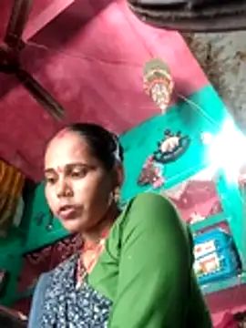 Pooja750 online show from November 3, 2025, 4:36 am