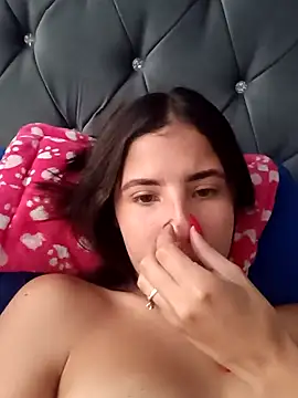 Liagni0 online show from December 4, 2025, 7:22 pm