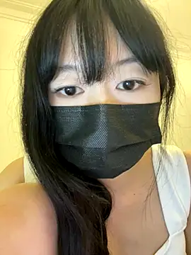 Minnie-2025 online show from October 8, 2025, 5:43 pm