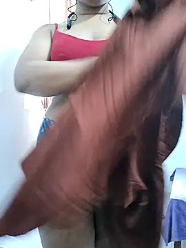 Snapshot of BeautyGirl_sara chatting on February 8, 2026, 4:05 am BeautyGirl sara online show from February 8, 2026, 4:05 am