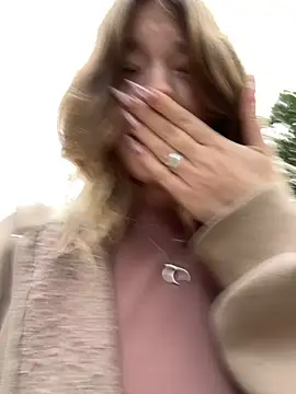 Snapshot of Mimiumuy chatting on September 22, 2025, 2:08 pm Mimiumuy online show from September 22, 2025, 2:08 pm