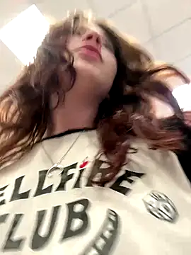 Snapshot of Mimiumuy chatting on September 30, 2025, 2:22 pm Mimiumuy online show from September 30, 2025, 2:22 pm