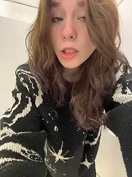 Snapshot of Mimiumuy chatting on November 17, 2025, 8:25 pm Mimiumuy online show from November 17, 2025, 8:25 pm