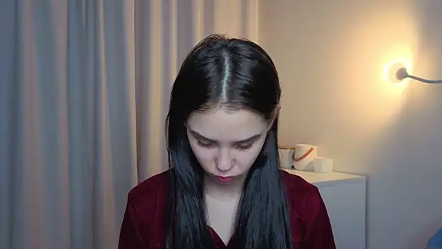 slyshypie online show from December 5, 2025, 1:31 pm