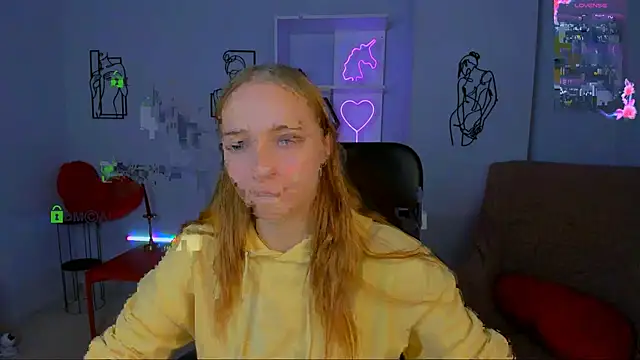 Snapshot of keylas_moan chatting on October 18, 2025, 5:43 am keylas moan online show from October 18, 2025, 5:43 am