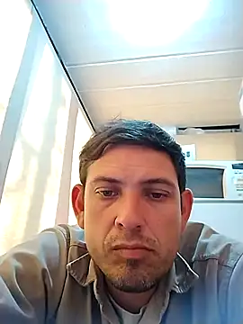 Az-09Ga online show from April 8, 2026, 6:52 pm