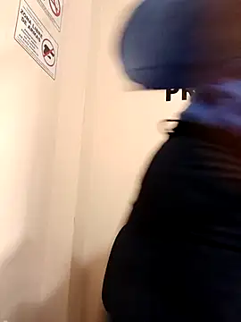 Hannah-colx online show from February 27, 2026, 3:45 pm