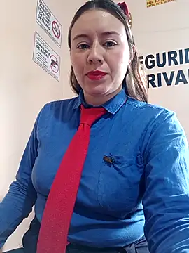 Snapshot of Hannah-colx chatting on April 24, 2026, 4:31 pm Hannah-colx online show from April 24, 2026, 4:31 pm
