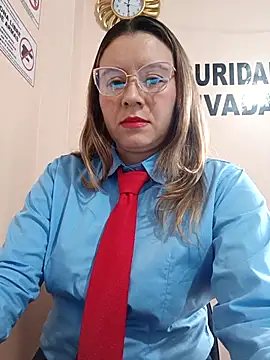Snapshot of Hannah-colx chatting on May 2, 2026, 5:29 pm Hannah-colx online show from May 2, 2026, 5:29 pm