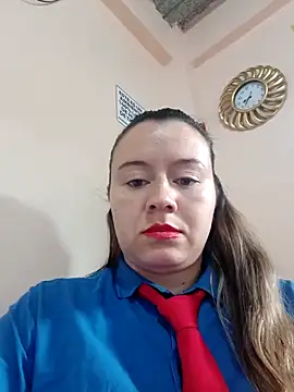 Snapshot of Hannah-colx chatting on May 6, 2026, 1:38 pm Hannah-colx online show from May 6, 2026, 1:38 pm