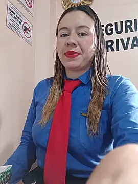 Snapshot of Hannah-colx chatting on May 14, 2026, 12:45 pm Hannah-colx online show from May 14, 2026, 12:45 pm