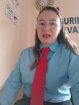 Snapshot of Hannah-colx chatting on May 23, 2026, 3:38 pm Hannah-colx online show from May 23, 2026, 3:38 pm