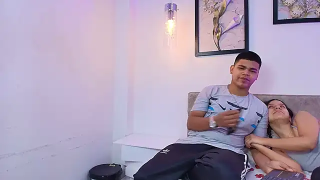 Snapshot of DannySamm chatting on October 15, 2025, 12:05 pm DannySamm online show from October 15, 2025, 12:05 pm