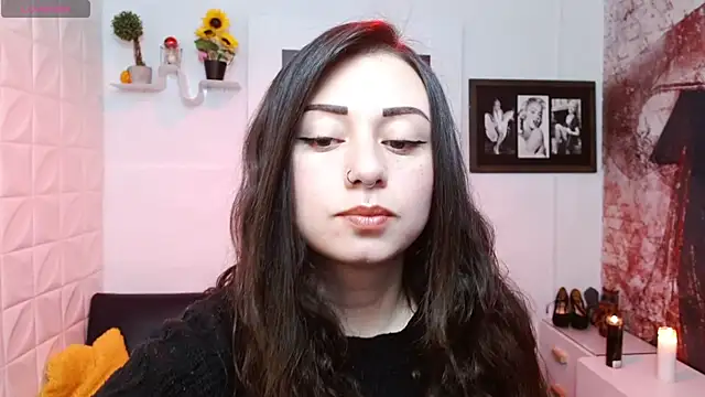 Eva Roussell online show from February 9, 2026, 2:32 pm