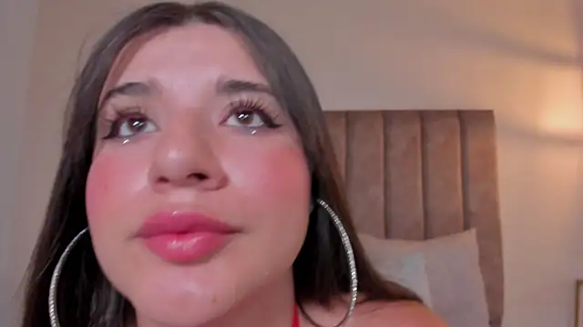 amber colliiins online show from May 23, 2026, 8:24 pm