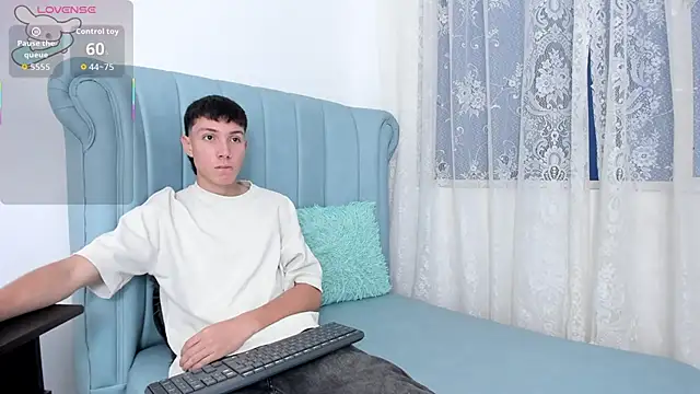 LittleDanny  online show from December 4, 2025, 3:10 pm