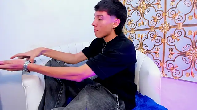 LittleDanny  online show from February 17, 2026, 9:10 pm