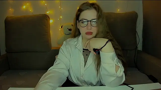 yourgem   online show from March 23, 2026, 2:26 am