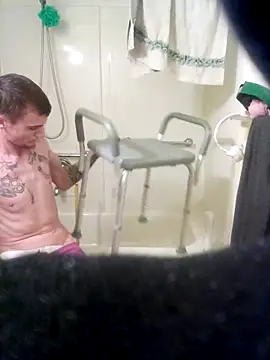 jizzyglizzy92 online show from February 17, 2026, 5:15 am