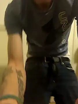 jizzyglizzy92 online show from February 20, 2026, 6:10 am