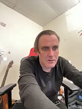 NicPolaris online show from April 12, 2026, 1:16 pm