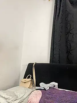 Snapshot of Gabrielle_Sexy94 chatting on April 6, 2026, 11:27 pm Gabrielle Sexy94 online show from April 6, 2026, 11:27 pm