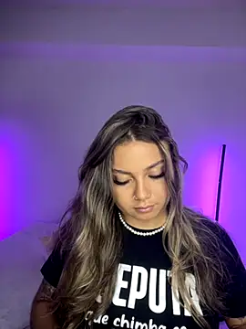 AnnyLopezzz  online show from September 13, 2025, 8:30 pm