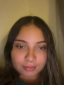 AnnyLopezzz  online show from April 8, 2026, 7:19 am