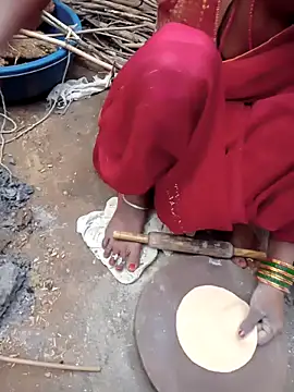 parmila203 online show from November 4, 2025, 2:10 am