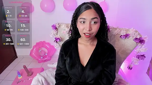 lily evays 69 online show from November 19, 2025, 8:31 pm