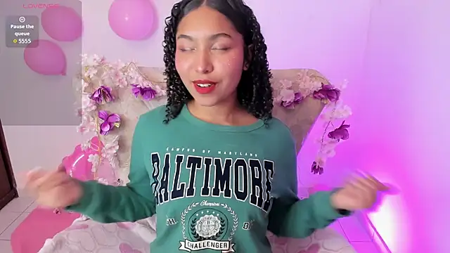 lily evays 69 online show from December 3, 2025, 9:24 pm