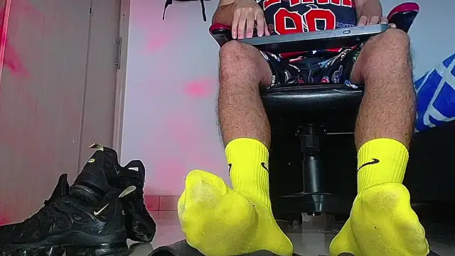 Snapshot of Sir_kev66 chatting on December 15, 2025, 9:24 am Sir kev66 online show from December 15, 2025, 9:24 am