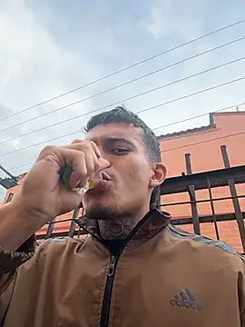 Mrjustin sebas online show from February 14, 2026, 9:22 pm