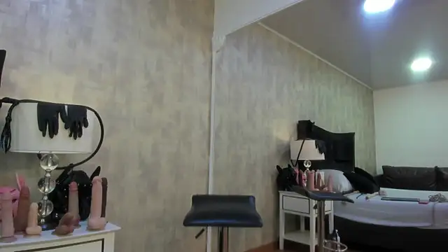 Snapshot of BarbaraLeython1 chatting on November 25, 2025, 2:39 pm BarbaraLeython1 online show from November 25, 2025, 2:39 pm