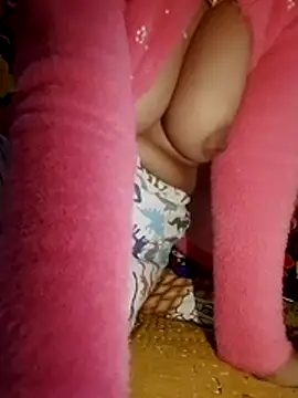 Snapshot of Angal_baby chatting on November 9, 2025, 5:33 pm Angal baby online show from November 9, 2025, 5:33 pm