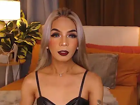 CelestinaMarquez0427 online show from October 10, 2025, 9:36 pm