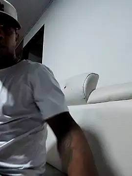 Perropa online show from March 15, 2026, 3:01 am