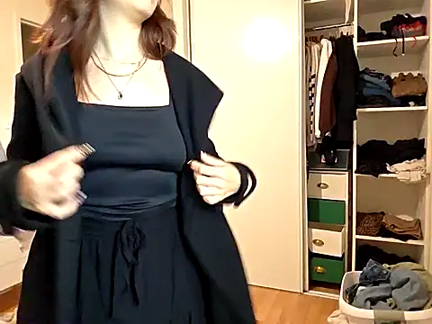 CornetDeGlace online show from September 23, 2025, 12:19 pm