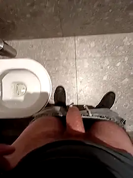 Snapshot of Michael9134 chatting on November 10, 2025, 9:08 am Michael9134 online show from November 10, 2025, 9:08 am