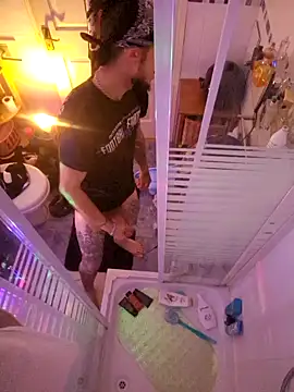 MODEST11 MMiILOO AMARO online show from October 12, 2025, 2:54 am