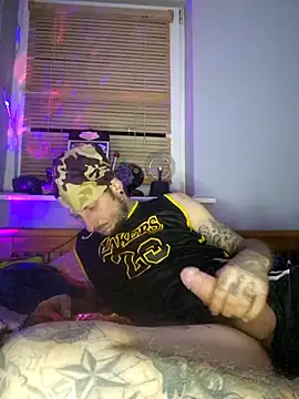 MODEST11 MMiILOO AMARO online show from October 23, 2025, 3:39 am