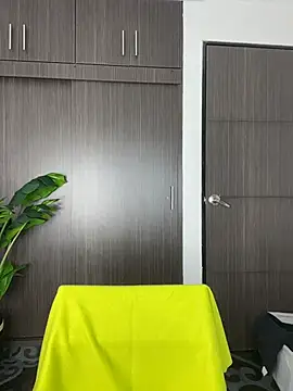 NaughtyNinnaXXX online show from November 4, 2025, 10:09 pm