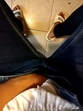 sirenyta33 online show from September 18, 2025, 5:15 pm